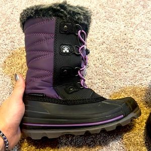 Winter boots